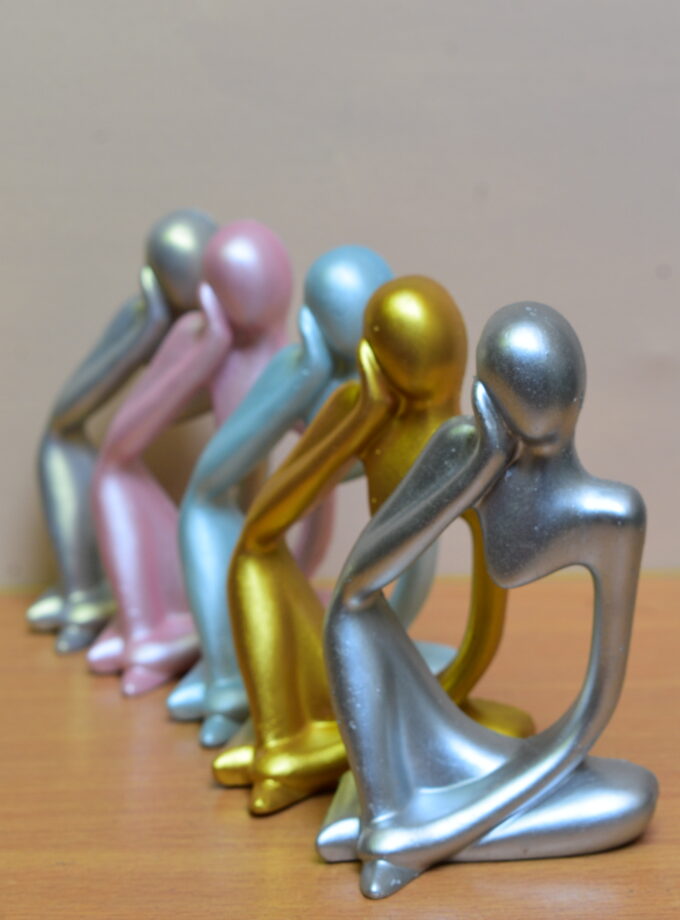 THINKER STATUE SET OF -5