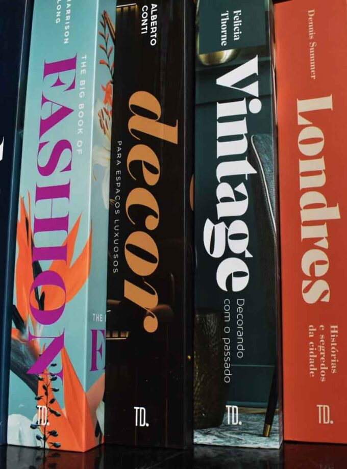 ARTIFICAL DECOR BOOKS