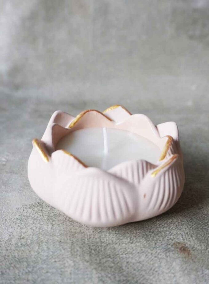 LOTUS CANDLE